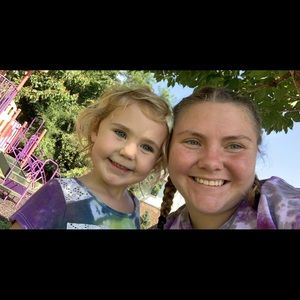 Meet your Posher, Madelyne